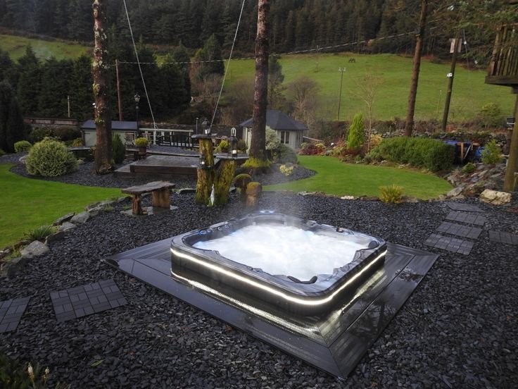 Are Hot Tubs Safe for Pregnant Women? What You Need to Know