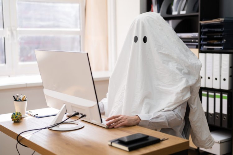 How to Choose the Right Ghostwriter for Your Book in the UAE